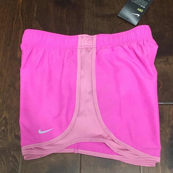 Women’s Nike Dri-Fit Tempo Running Shorts, XS NWT - Picture 4 of 7
